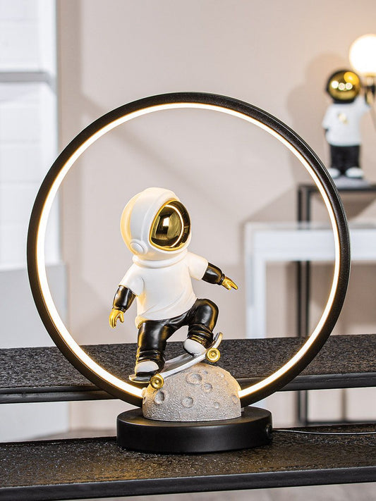 LED Leuchte "Astronaut im Mond"